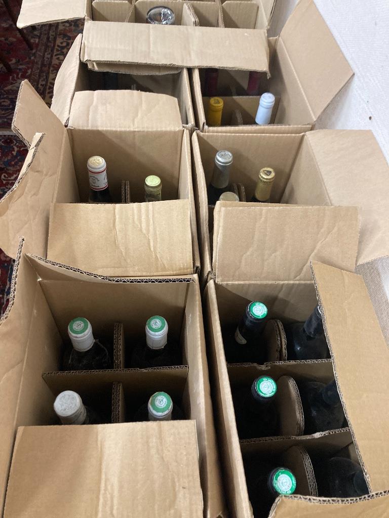 Approximately 85 bottles of assorted wine, port and liqueur, to include Cuvee Castrum 2003, Muscat, 1987 vintage port, etc.